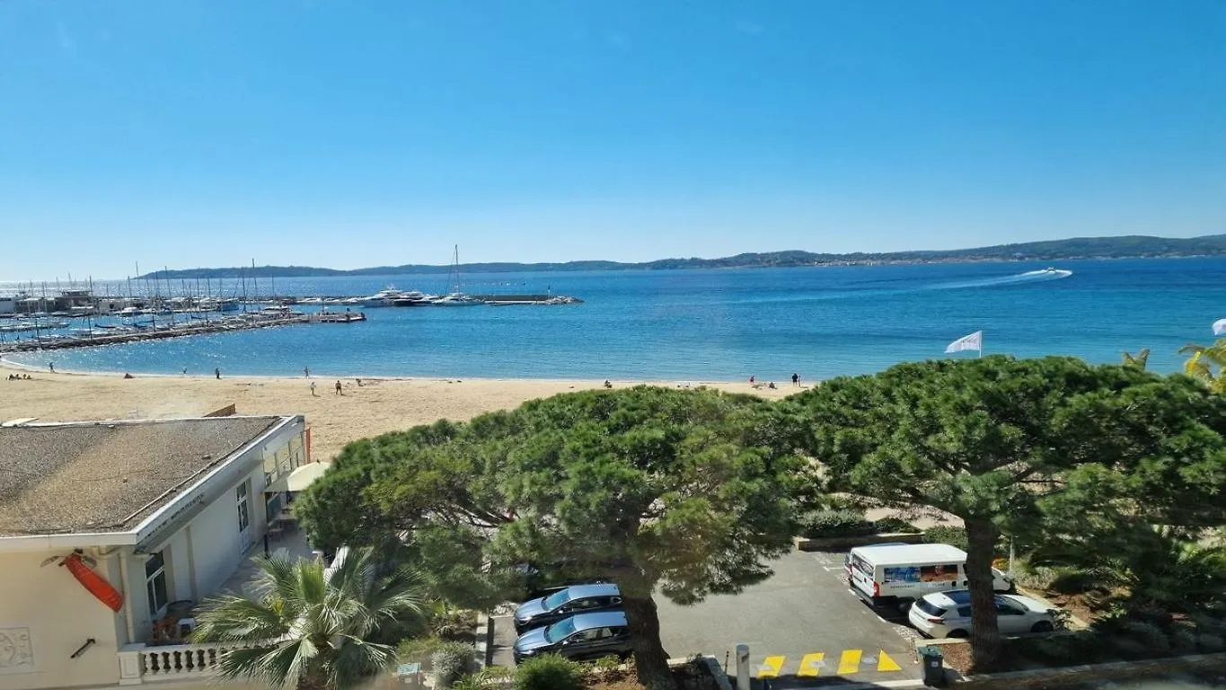 Les Dauphins Appartement Sainte-Maxime Apartment